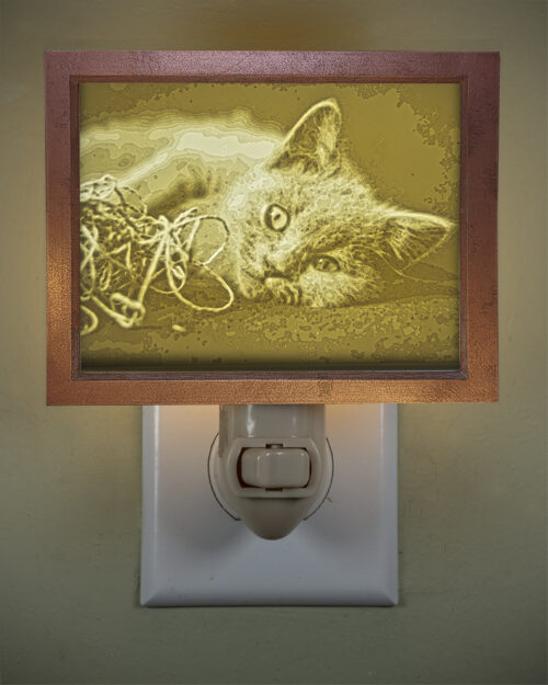 3D printed lithophane LED nightlight kitten and yarn